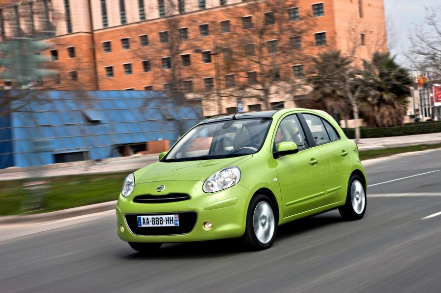  Nissan Micra 5-Door (K13) 2010 года  (фото 12 из 26)